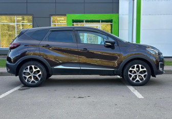 Подержанный автомобиль Renault Kaptur 2019 года (4 фото)
