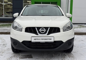 Подержанный автомобиль Nissan Qashqai 2010 года (2 фото)
