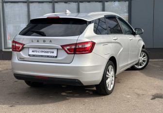 Подержанный автомобиль LADA (ВАЗ) Vesta Wagon 2018 года (4 фото)