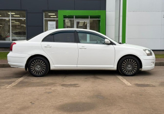 Подержанный автомобиль Toyota Avensis Sedan 2007 года (4 фото)