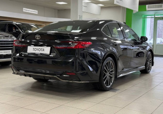 Новый Toyota Camry Sedan 2025 (5 фото)