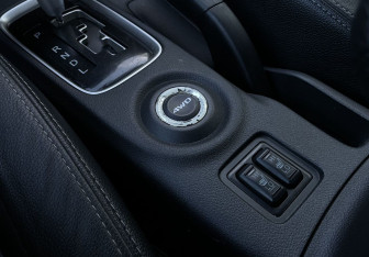 Подержанный автомобиль Mitsubishi Outlander 2014 года (16 фото)