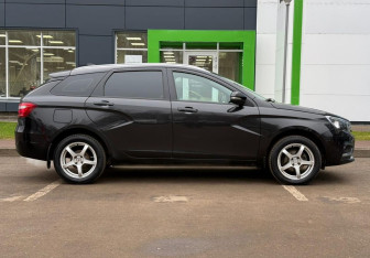 Подержанный автомобиль LADA (ВАЗ) Vesta Wagon 2019 года (4 фото)