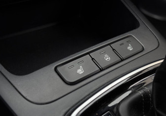 Подержанный автомобиль Kia Rio Hatchback 2018 года (16 фото)