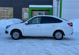 Подержанный автомобиль LADA (ВАЗ) Granta Liftback 2024 года (8 фото)