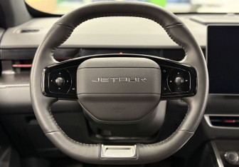 Подержанный автомобиль Jetour Dashing 2024 года (12 фото)