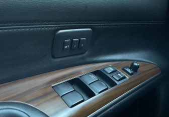 Подержанный автомобиль Nissan Teana 2010 года (18 фото)