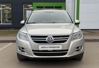 Подержанный автомобиль Volkswagen Tiguan 2011 года (2 фото)