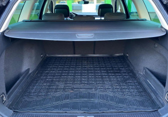 Подержанный автомобиль Volkswagen Passat Wagon 2017 года (18 фото)