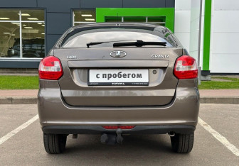 Подержанный автомобиль LADA (ВАЗ) Granta Hatchback 2018 года (6 фото)