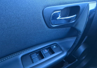 Подержанный автомобиль Nissan Qashqai 2013 года (16 фото)