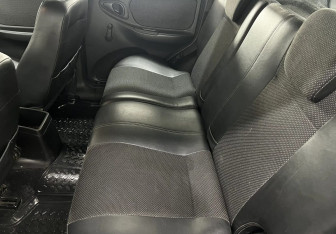 Подержанный автомобиль Chevrolet Niva 2013 года (12 фото)