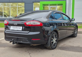 Подержанный автомобиль Ford Mondeo Sedan 2013 года (5 фото)