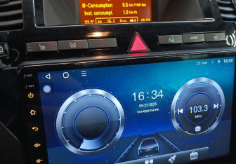 Подержанный автомобиль Opel Zafira Compactvan 2011 года (14 фото)