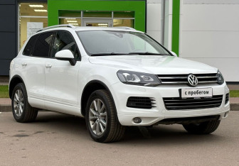 Подержанный автомобиль Volkswagen Touareg 2013 года (3 фото)