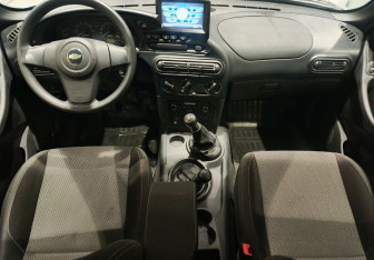Подержанный автомобиль Chevrolet Niva 2019 года (13 фото)