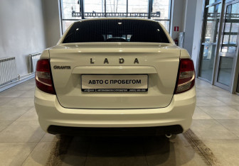 Подержанный автомобиль LADA (ВАЗ) Granta Sedan 2023 года (7 фото)