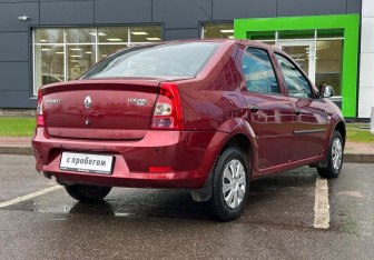 Подержанный автомобиль Renault Logan Sedan 2011 года (5 фото)