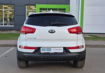 Подержанный автомобиль Kia Sportage 2015 года (6 фото)