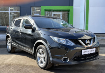 Подержанный автомобиль Nissan Qashqai 2016 года (3 фото)