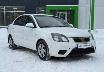 Подержанный автомобиль Kia Rio Sedan 2009 года (3 фото)