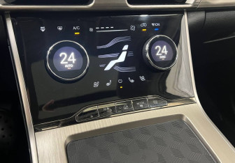 Подержанный автомобиль Exeed TXL 2022 года (19 фото)