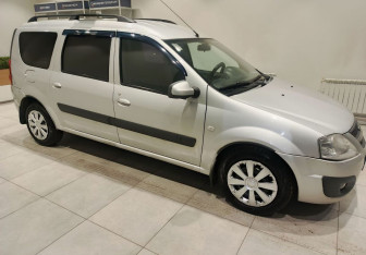 Подержанный автомобиль LADA (ВАЗ) Largus Wagon 2013 года (4 фото)