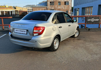 Подержанный автомобиль LADA (ВАЗ) Granta Sedan 2019 года (8 фото)