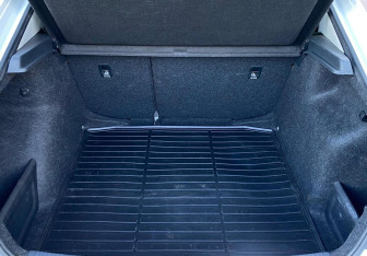 Подержанный автомобиль Skoda Rapid Liftback 2019 года (13 фото)