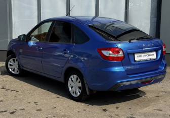 Подержанный автомобиль LADA (ВАЗ) Granta Liftback 2020 года (3 фото)