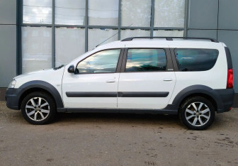 Подержанный автомобиль LADA (ВАЗ) Largus Wagon 2020 года (6 фото)