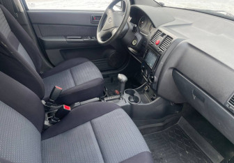 Подержанный автомобиль Hyundai Getz 2010 года (10 фото)