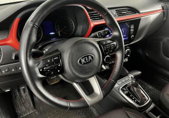 Подержанный автомобиль Kia Rio Sedan 2021 года (13 фото)