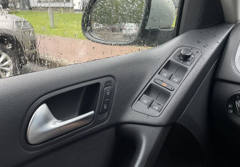 Подержанный автомобиль Volkswagen Tiguan 2013 года (15 фото)