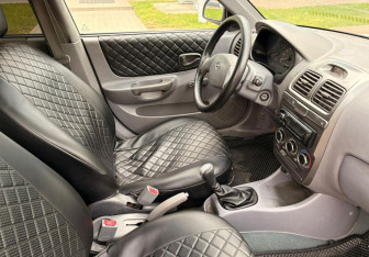 Подержанный автомобиль Hyundai Accent Sedan 2007 года (10 фото)