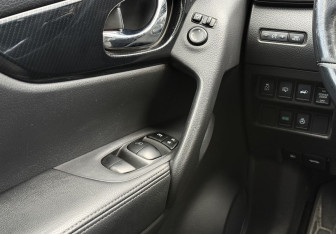 Подержанный автомобиль Nissan X-Trail 2019 года (15 фото)