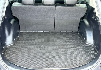 Подержанный автомобиль Toyota RAV4 2016 года (20 фото)