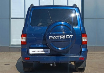 Подержанный автомобиль УАЗ Patriot 2015 года (7 фото)