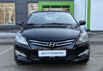Подержанный автомобиль Hyundai Solaris Sedan 2016 года (2 фото)