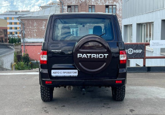 Подержанный автомобиль УАЗ Patriot 2018 года (7 фото)