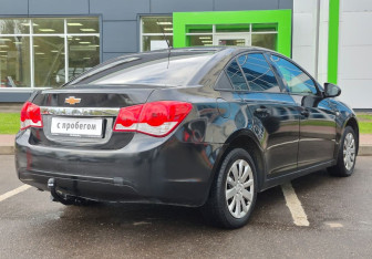 Подержанный автомобиль Chevrolet Cruze Sedan 2012 года (5 фото)