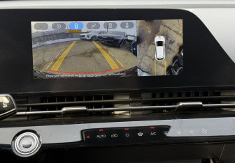 Подержанный автомобиль Omoda C5 2023 года (17 фото)