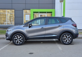 Подержанный автомобиль Renault Kaptur 2018 года (4 фото)