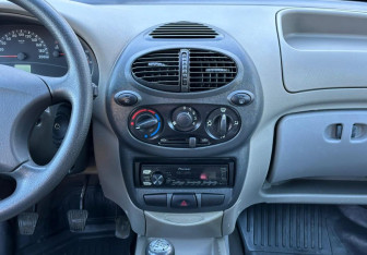 Подержанный автомобиль LADA (ВАЗ) Kalina Sedan 2010 года (13 фото)