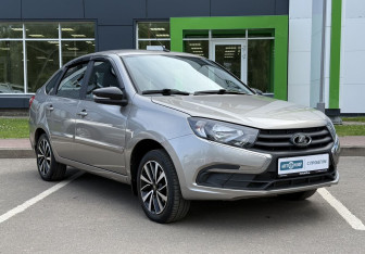 Подержанный автомобиль LADA (ВАЗ) Granta Liftback 2021 года (3 фото)