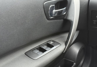 Подержанный автомобиль Nissan Qashqai 2010 года (16 фото)