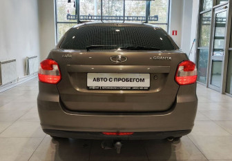 Подержанный автомобиль LADA (ВАЗ) Granta Liftback 2016 года (7 фото)