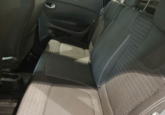 Подержанный автомобиль Renault Kaptur 2017 года (16 фото)