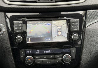 Подержанный автомобиль Nissan X-Trail 2015 года (13 фото)