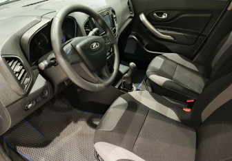 Подержанный автомобиль LADA (ВАЗ) XRAY 2016 года (11 фото)